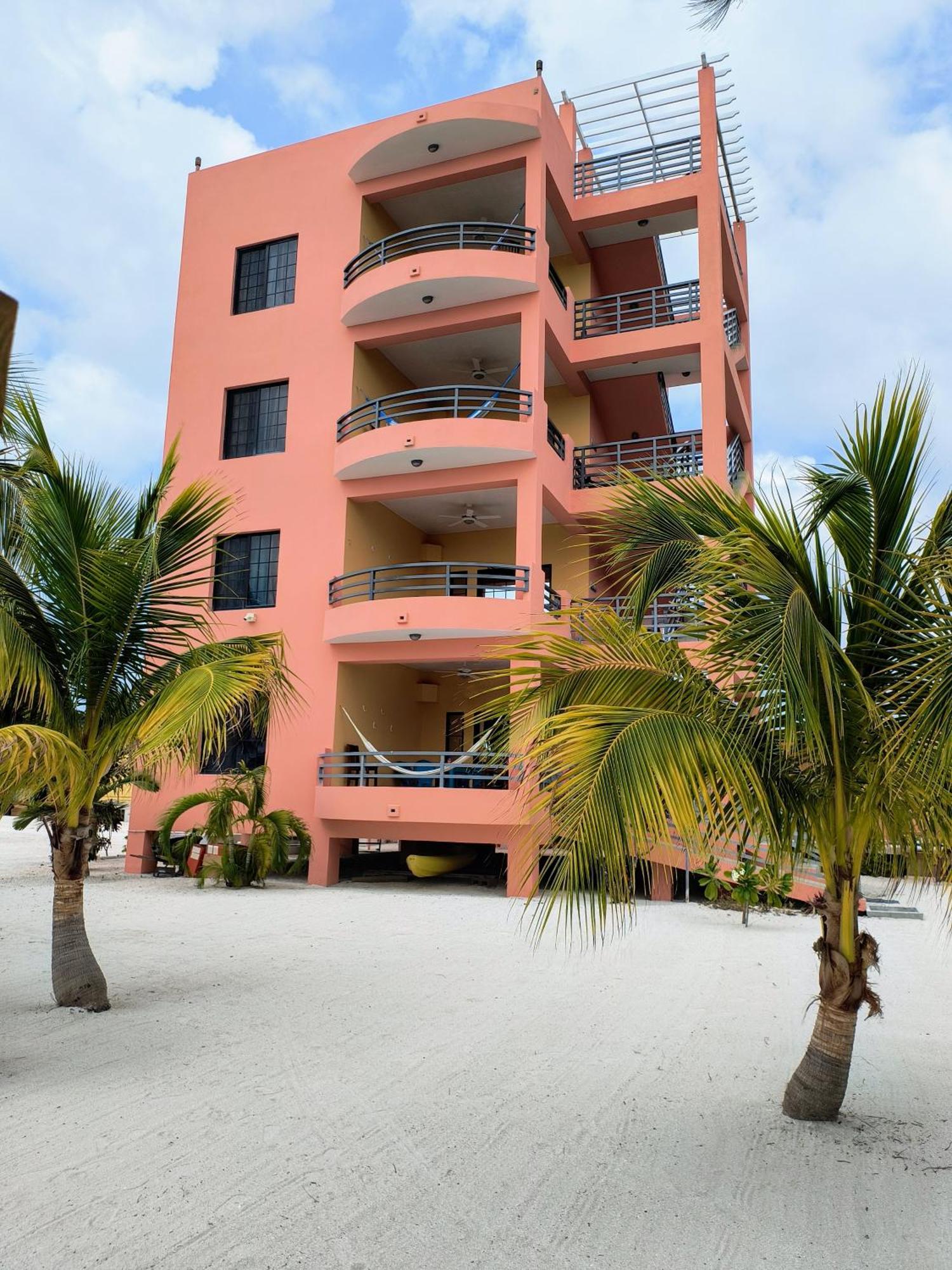 Aparthotel Bay Towers Cayo Caulker Exterior foto