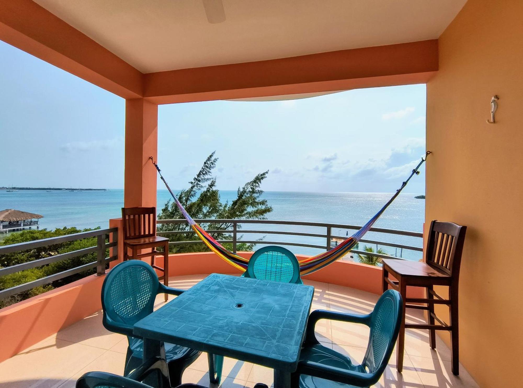 Aparthotel Bay Towers Cayo Caulker Exterior foto